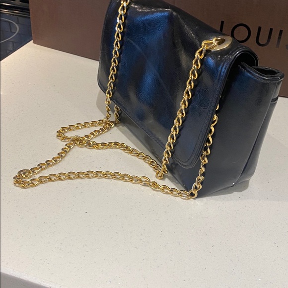 Black Maxime Moda Gold Chain Shoulder Bag from Italy - Picture 3 of 13